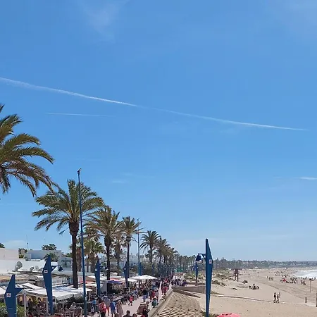 Holiday home 3 Bedroom Gorgeous In Chiclana De La Fronter