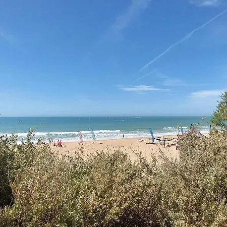 Holiday home 3 Bedroom Gorgeous In Chiclana De La Fronter Chiclana de la Frontera