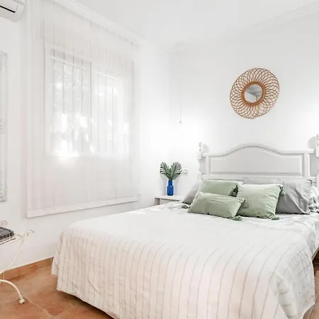 3 Bedroom Gorgeous In Chiclana De La Fronter Holiday home Chiclana de la Frontera